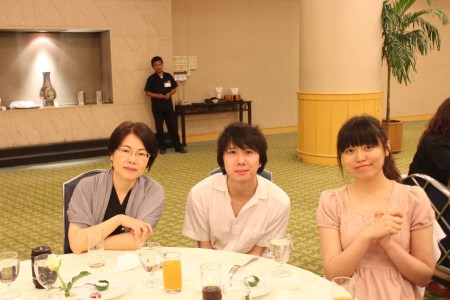 2013 ISET in Thailand 參加研討會與學生合影