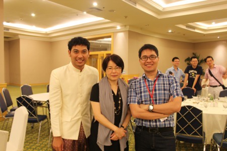 2013 ISET in Thailand 參加研討會與蔡今中教授及泰國博士生合影